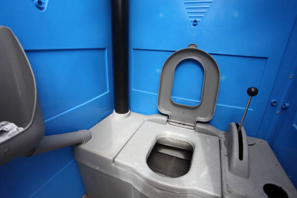 Types of Portable Toilets We Offer in Emeryville, CA